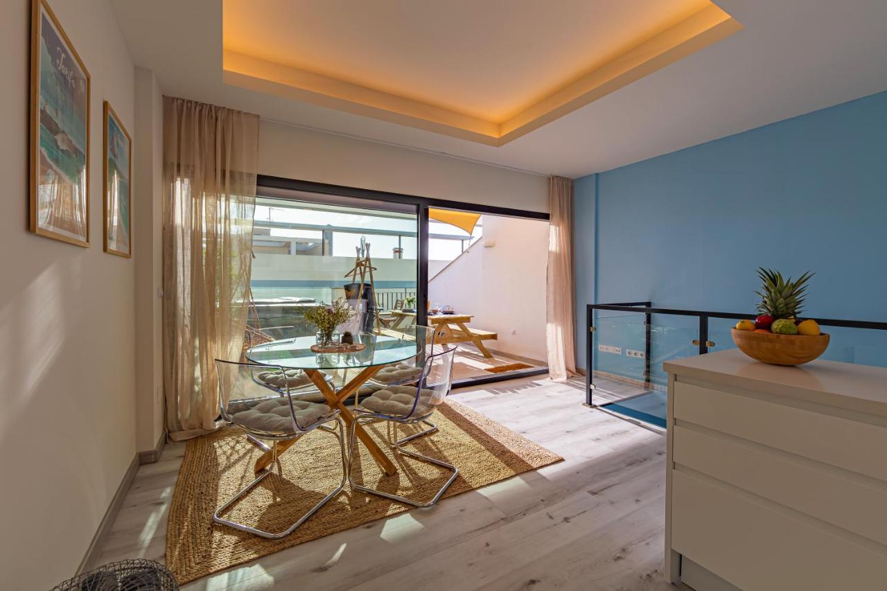 Appartement Centre-terrace, Pool, Parking & Home-office *