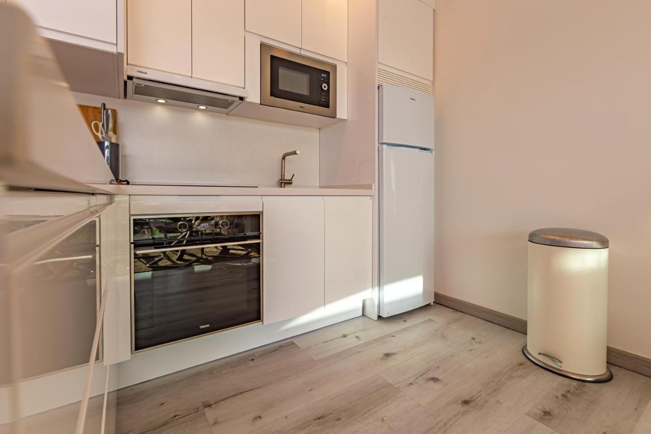 Appartement Centre-terrace, Pool, Parking & Home-office *