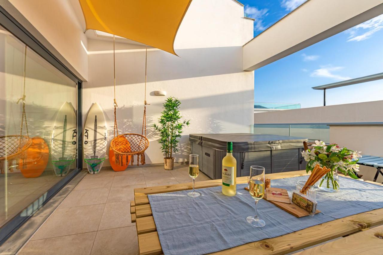 Appartement Centre-terrace, Pool, Parking & Home-office *