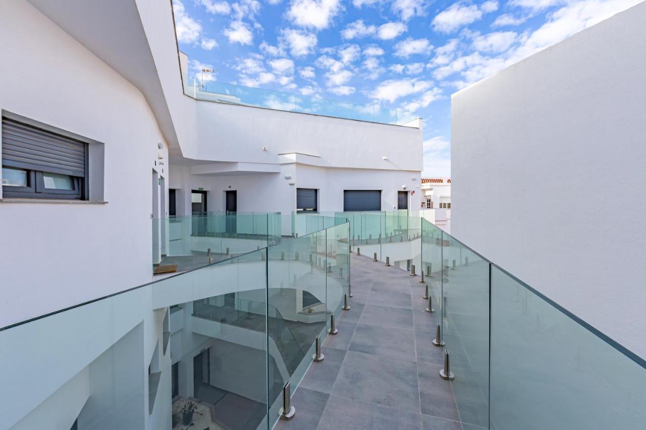 Centre-terrace, Pool, Parking & Home-office * Tarifa